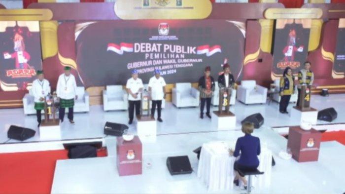 Debat Pilkada Sulawesi Tenggara, bandingkan visi misi, program Calon Gubernur Sultra dan wakilnya. Pelaksanaan debat kandidat pertama pada Pemilihan Kepala Daerah atau Pilkada Sultra berlangsung di Nirwana Buton Villa, Kota Baubau, pada Sabtu (19/10/2024) malam pukul 20.00 wita.