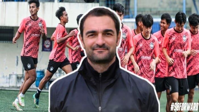 Pelatih PSIS Semarang Gilbert Agius.