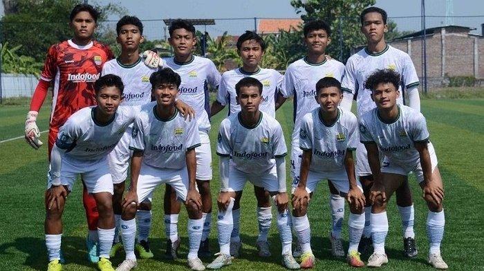 Persib U20 kembali kalah pada laga lanjutan EPA Liga 1 U20 musim 2024-2025, mereka menelan kekalahan telak skor 3-1 saat bersua PSIS Semarang.