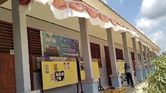 SMA Negeri 12 Kendari Sulawesi Tenggara (Sultra) masih kekurangan ruang kelas sebagai sarana prasarana penunjang pembelajaran siswa-siswi. Kepala SMAN 12 Kendari, Sudarso mengatakan kebutuhan ruang kelas itu karena di lokasi baru sekolah tersebut hanya ada beberapa ruangan.