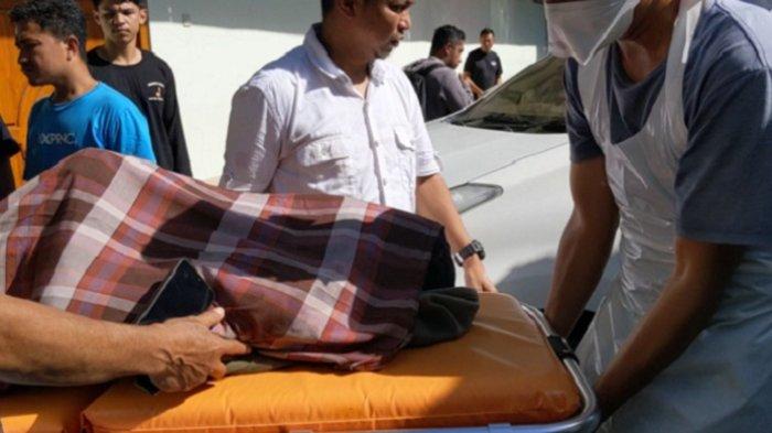 Ketua Divisi Hukum dan Pengawasan Komisi Pemilihan Umum (KPU) Kota Baubau, Muh Masril Zamhuri meninggal dunia setelah dirawat di Rumah Sakit Faga Husada, Selasa (21/5/2024). Kecelakaan yang lebih dulu viral di status WhatsApp Messenger ini meninggalkan duka mendalam bagi keluarga besar KPU Kota Baubau serta keluarga korban.