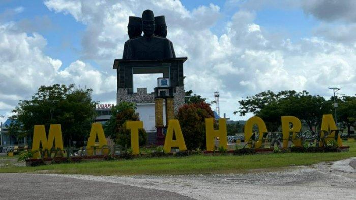 Kondisi pintu masuk kawasan Bandara Matahora Wakatobi, Sulawesi Tenggara (Sultra), diabadikan pada Jumat (05/04/2024) siang.