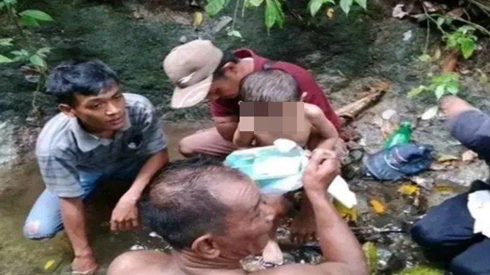 Detik-detik Gilang Noprianto (5 tahun) ditemukan setelah menghilang 3 hari di kebun cokelat tak jauh dari rumah orang tuanya di Desa Nanjungan, Kecamatan Pasemah Air Keruh (Paiker), Empat Lawang, Sumsel, Jumat (3/11/2023) siang.