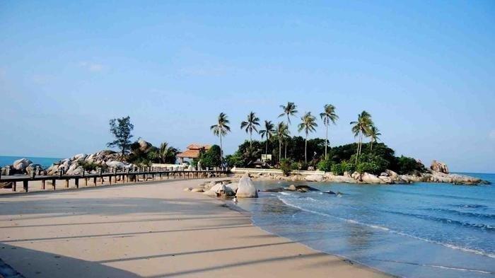 Pantai Parai Tenggiri Bangka, Inilah 5 Destinasi Wisata Pantai di Pulau Bangka Cocok Untuk Liburan Pemandangan Menawan dan Suasana Tenang