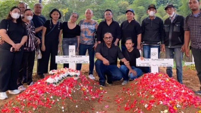 Adik opa hans yang dihubungi pengurus RT usai pasutri tewas ditemukan warga pada Selasa (16/7/2024) di rumahnya di Jonggol, Bogor, Jawa Barat.