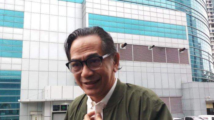RAY SAHETAPY MENINGGAL DUNIA - Aktor senior Ray Sahetapy saat ditemui di kawasan Tendean, Jakarta Selatan, Jumat (7/2/2020). Ray Sahetapy meninggal dunia.