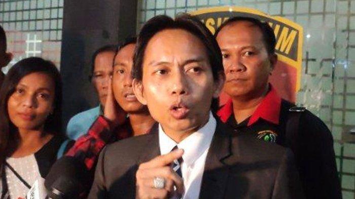 Pengacara Pegi Setiawan, Toni RM mengungkap jika Akun FB Pegi Setiawan sempat Diacak Penyidik, Status Tahun 2016 Dihapus, Ada Kecurangan di Kasus Vina Cirebon