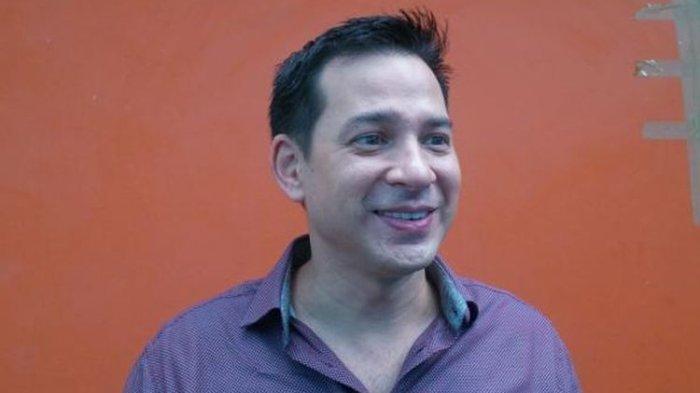 Ari Wibowo di Gedung Trans, kawasan Tendean, Jakarta Selatan, pada Rabu (12/10/2016)