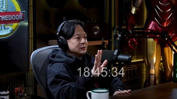 PENGAKUAN SOAL KEHAMILAN ERIKA- DJ Bravy mengaku mengetahui langsung soal kehamilan dari pengakuan Erika, tepatnya saat pemain film Pabrik Gula itu hamil usia kandungan 4 bulan