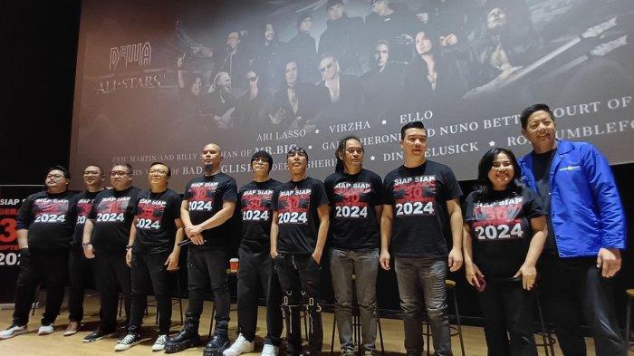 Dewa 19 dan promotior konser Dewa 19 featuring All Stars 2.0 dalam jumpa pers di FX Sudirman, daerah Senayan, Jakarta Selatan, Kamis (19/9/2024).