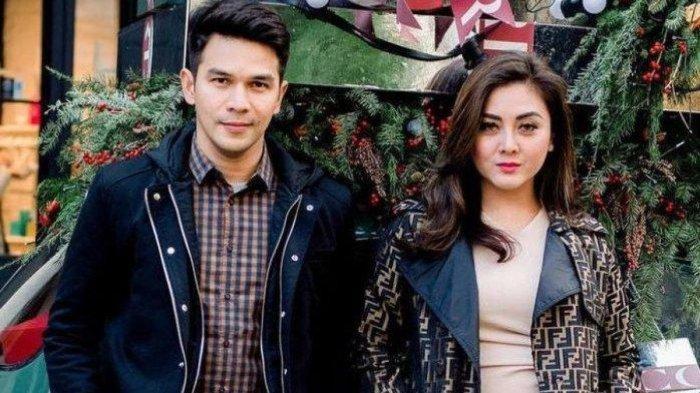 Dhena Devanka menyebut kini Jonathan Frizzy mulai mengurangi memberikan jatah nafkah kepada ketiga anaknya.