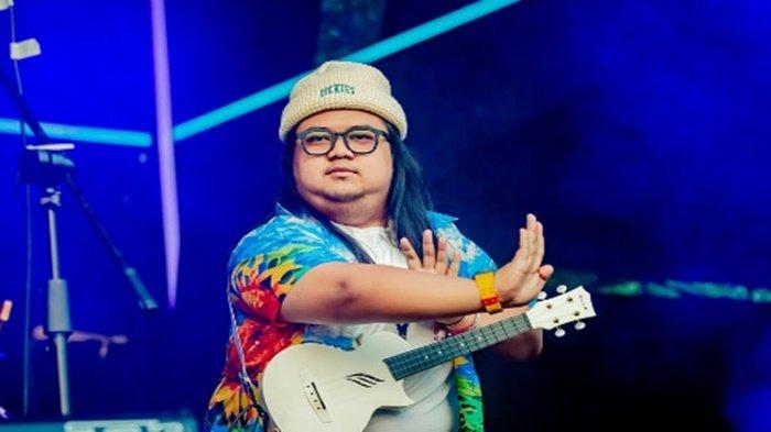 GUSTIWIW MENINGGAL DUNIA- Gusti Irwan Wibowo atau dikenal, Gustiwiw meninggal dunia, 12 jam sebelum kabar duka itu muncul, ia masih sempat me-repost beberapa story di akun IG