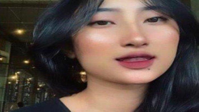 Inilah sosok wanita yang diteror teman pria SMP selama 10 tahun.