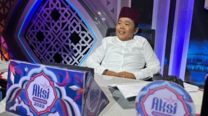 Kabar Komedian Adul disebut alami permasalahan pada penglihatannya alias buta, diduga lantaran penyakit glaukoma yang dideritanya.