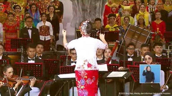 Kelompok Gita Bahana Nusantara Paduan Suara di Upacara HUT ke-78 RI