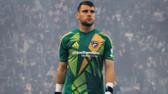 Kiper Naturalisasi Timnas Marteen Paes