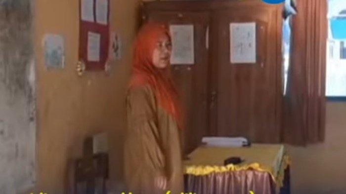 Kisah dialami seorang guru honorer, Sartika, di Kabupaten Muna, Sulawesi Tenggara, dilaporkan tiba-tiba dikeluarkan dari Dapodik dan dinonaktifkan