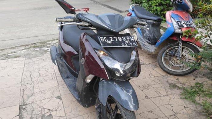 Motor Milik Korban - Kronologi Kecelakaan di Soekarno Hatta Palembang, Hendak Mendahului Truk, Perempuan Tewas Terlindas