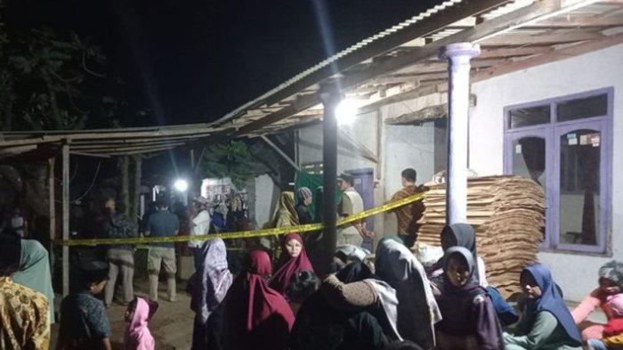 Kronologi Pemuda di Malang Ditemukan Meninggal Tidur dengan Adik, Sempat Dua Hari Tak Pulang ke Rumah
