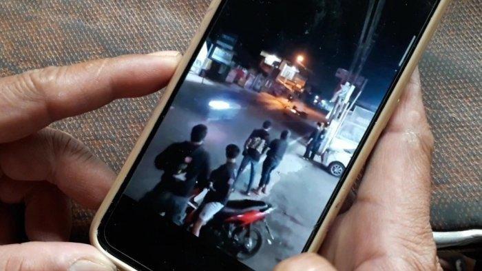 Kronologi kecelakaan maut viral antara dua pengendara motor di Jalan Raya Galuga, Desa Galuga, Kecamatan Cibungbulang, Kabupaten Bogor, Jawa Barat.