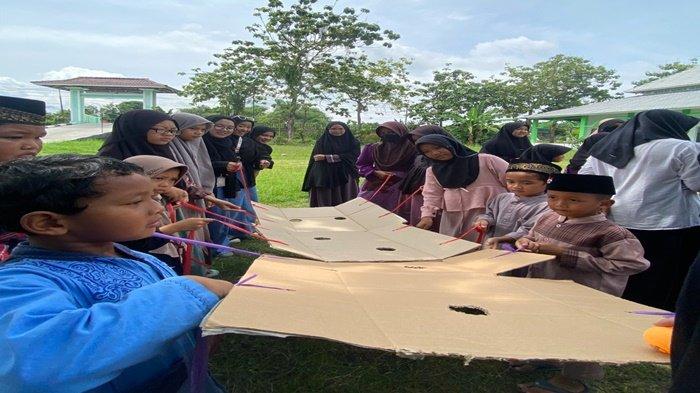Kegiatan bertema Menggembirakan dan Memuliakan Anak Yatim Kolaborasi Glow As One dan
KPP dilangsungkan di SMP Muhammadiyah 1 Jetis, Minggu (08/12/2024) pada pukul 09.00 WIB.