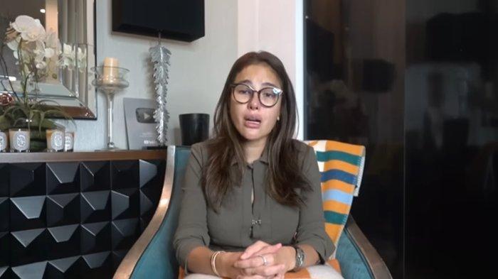 Nikita Mirzani mengungkapkan isi hatinya untuk putri semata wayangnya, LM usai kabur dari rumah aman.