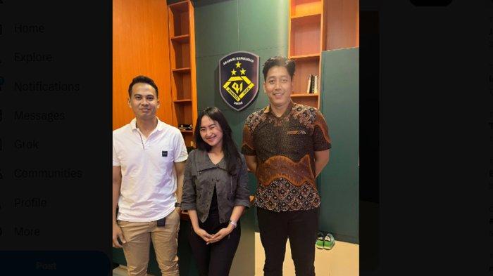 Nimas Nureh Sabella, wanita asal Surabaya kini bisa bernafas lega setelah Adi Pradita, teman SMP yang terobsesi dengannya telah ditangkap polisi.