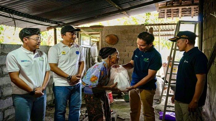 PT PLN (Persero) gerak cepat pulihkan sistem kelistrikan dan bantu pemulihan masyarakat terdampak korban gempa di Bantul. Selain pulihkan listrik, PLN juga berikan bantuan sembako dan perbaikan rumah korban terdampak.