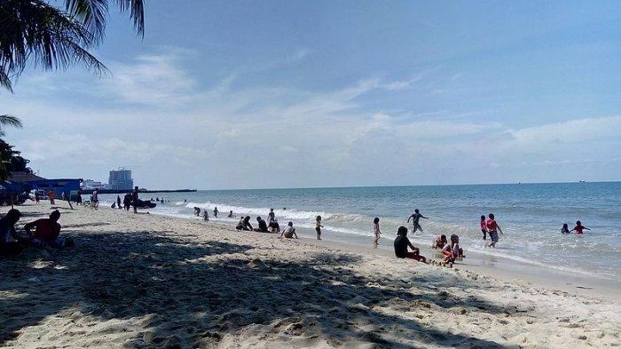 Pantai Kemala Balikpapan