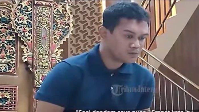 Pelaku pembunuhan Robiatul Adawiyah(28), gadis pegawai call center yang tewas di kosannya beberapa waktu lalu ditangkap. Mengaku puas dan tak menyesal