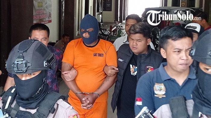 Pelaku pembunuhan berantai yang diamankan Polres Wonogiri, Sabtu (9/12/2023).