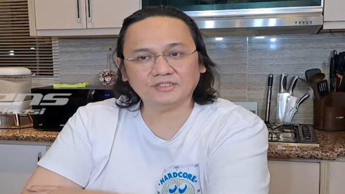 Pengacara Farhat Abbas menanggapi soal uang donasi Agus Salim Rp1,3 miliar akan diserahkan Pratiwi Noviyanthi ke korban bencana alam di Lewotobi, NTT