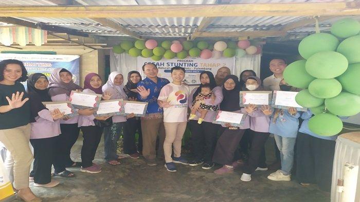 Penutupan program ACS Rotary Club of Palembang di Posyandu Matahari, Kelurahan Kuto Batu
