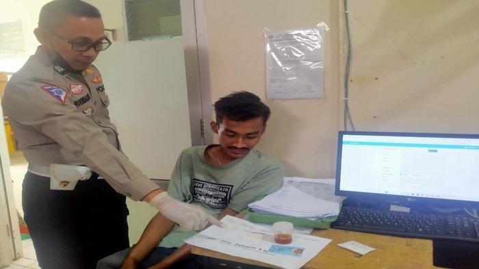 Dewa Tabrani Sampurna Jaya (20) sopir tabrak guru dan istri di Banyuasin hingga tewas kini berhasil ditangkap Satlantas Polres Banyuasin setelah 5 jam buron