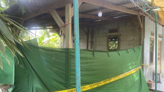 PEMBUNUHAN BANK KELILING - Rumah Sunardi (44), pelaku pembunuhan wanita pegawai bank keliling, Sri Pujayanti (22) di Desa Sindangmulya, Cibarusah, Kabupaten Bekasi.