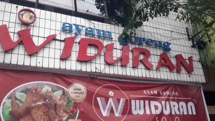 RUMAH MAKAN NONHALAL- Rumah makan Ayam Goreng Widuran di Kota Solo, Jawa Tengah, gegerkan publik setelah baru mencantumkan label non-hahal. Pelanggan muslim merasa ditipu