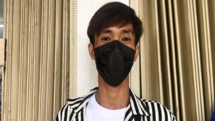 Tim kuasa hukum tujuh terpidana kasus Vina Cirebon, Dedi Mulyadi melaporkan Aep dan Dede ke Bareskrim diduga beri kesaksian palsu, Rabu (10/7/2024).