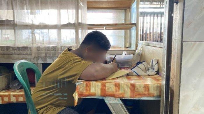 CUCU DIGUGAT KAKEK- Zaki Fasa Idan, bocah 12 tahun yang digugat kakek dan nenek kandung soal tanah warisan mendiang ayahnya kini kondisinya mendadak murung tak lagi ceria