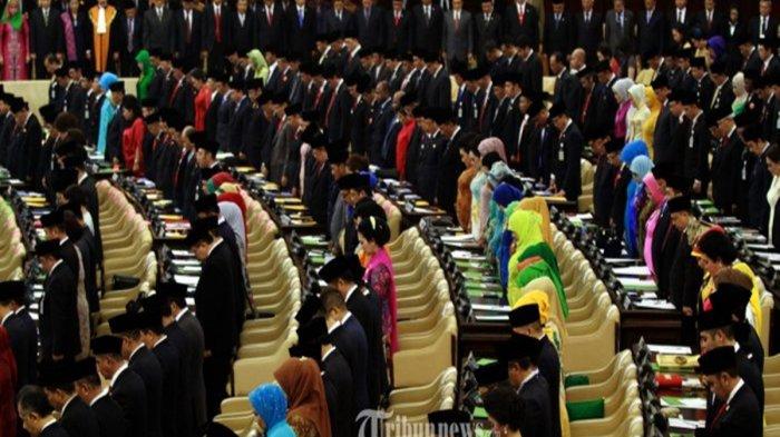 ILUSTRASI pelantikan Anggota MPR-DPR-DPD - Dari ratusan anggota DPD dan DPR RI yang akan dilantik hari ini, Selasa (1/10/2024), ada anggota termuda dan tertua.