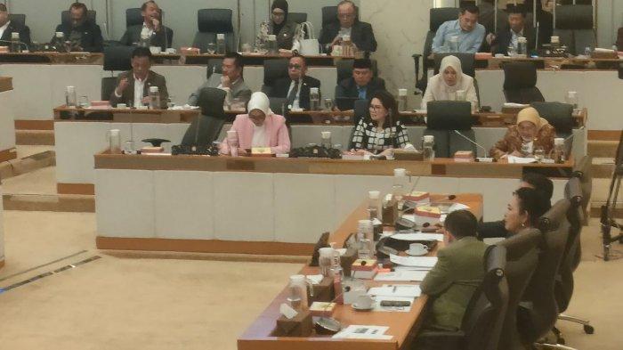 Suasana ruang rapat Komisi IV DPR RI di Kompleks Parlemen, Jakarta, Kamis (23/1/2025).