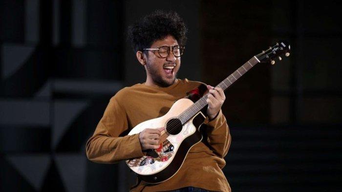 Penyanyi Kunto Aji