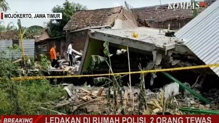 Lokasi kejadian ledakan rumah polisi di di Desa Sumolawang, Kecamatan Puri, Kabupaten Mojokerto, pada Senin (13/1/2025) pagi.
