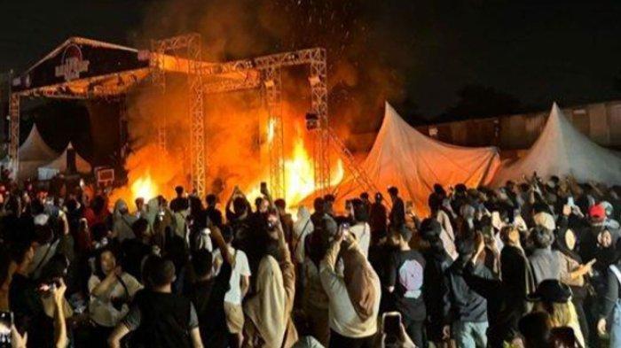 penonton yang ngamuk dalam acara Konser Tangerang Lentera Festival 2024 ditipu panitia