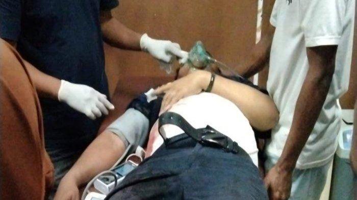 Pengacara bernama, Rudi S Gani ditembak Orang Tak Dikenal (OTK) saat dirinya tengah menantikan malam pergantian tahun bersama keluarga di Desa Pattukulimpoe, Kecamatan Lappariaja, Kabupaten Bone, Sulawesi Selatan pada Selasa (31/12/24) pukul 22.30 Wita.