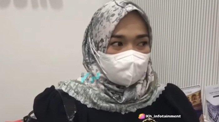 Ririe Fairus menangapi saat terdengar kabar Ayus dan Nisa Sabyan yang akan menikah.