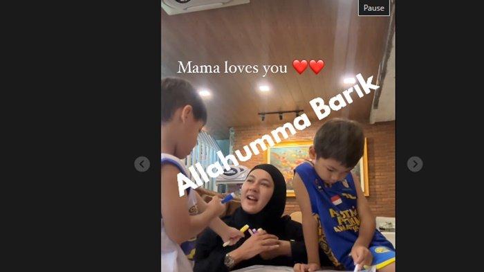 Paula Verhoeven memposting momen kebersamaan dengan kedua putranya, Kiano dan Kenzo ditengah momen Baim Wong gelar pressconfers