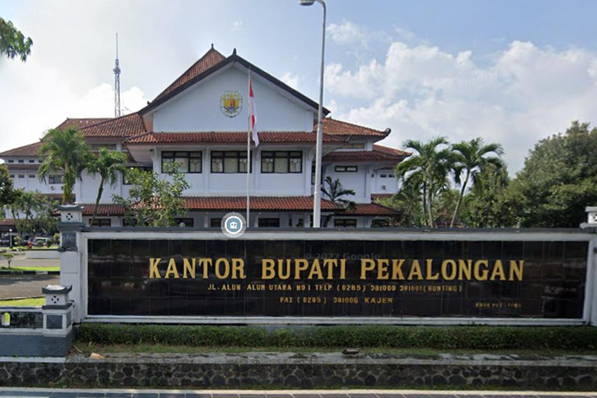 DANA DESA 2025 - Tangkap layar halaman depan kantor Bupati Kabupaten Pekalongan, Provinsi Jawa Tengah diambil dari Google Street View Sabtu (10/5/2025).