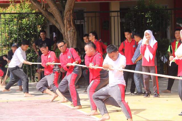 Suasana lomba di SMA Negeri 6 Palembang memperingati HUT RI ke 72 tahun.