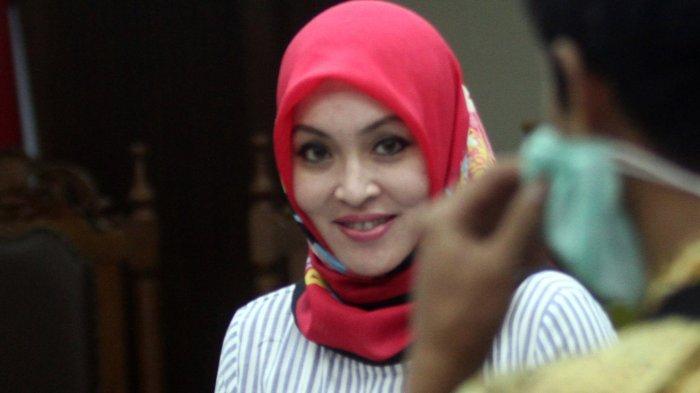 Angelina Sondakh. Akhirnya Angelina Sondakh Blak-blakan Kriteria Calon Suaminya Usai 12 Tahun Menjanda.