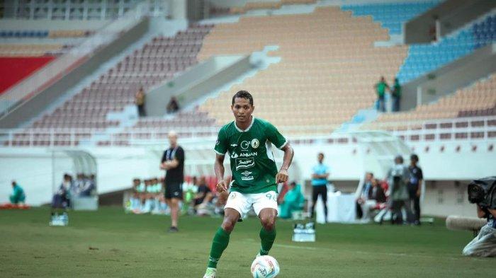 Abduh Lestaluhu saat memperkuat PSS Sleman di Liga 1 2023/2024